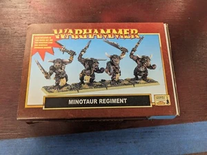 Reggimento Minotauro con Lord & Standard Bearer Metal Warhammer Fantasy GW - Foto 1 di 4