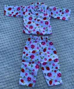 Erdbeere Pyjama passt Our Generation American Girl 18" 45 cm Spielzeug Puppenkleidung - Bild 1 von 5