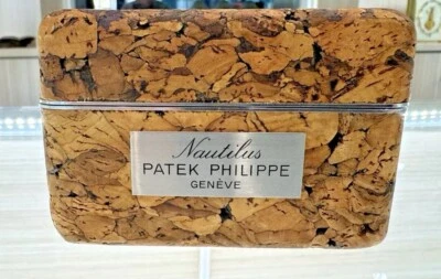 百达翡丽 CORK 盒 适用于 NAUTILUS REF.3700 CIRCA 1980 年优秀瑞士制造 A+ — 第 1/4 张图片