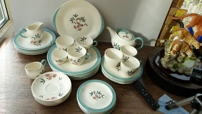 Wedgwood Brecon pattern 6 place dinner, tea set, 41 piece - Image 1 of 4