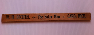 Regla de madera de 12" The Baker Man de colección con pan Bechtel Eureka Caro MI RARA Foto 1 de 4
