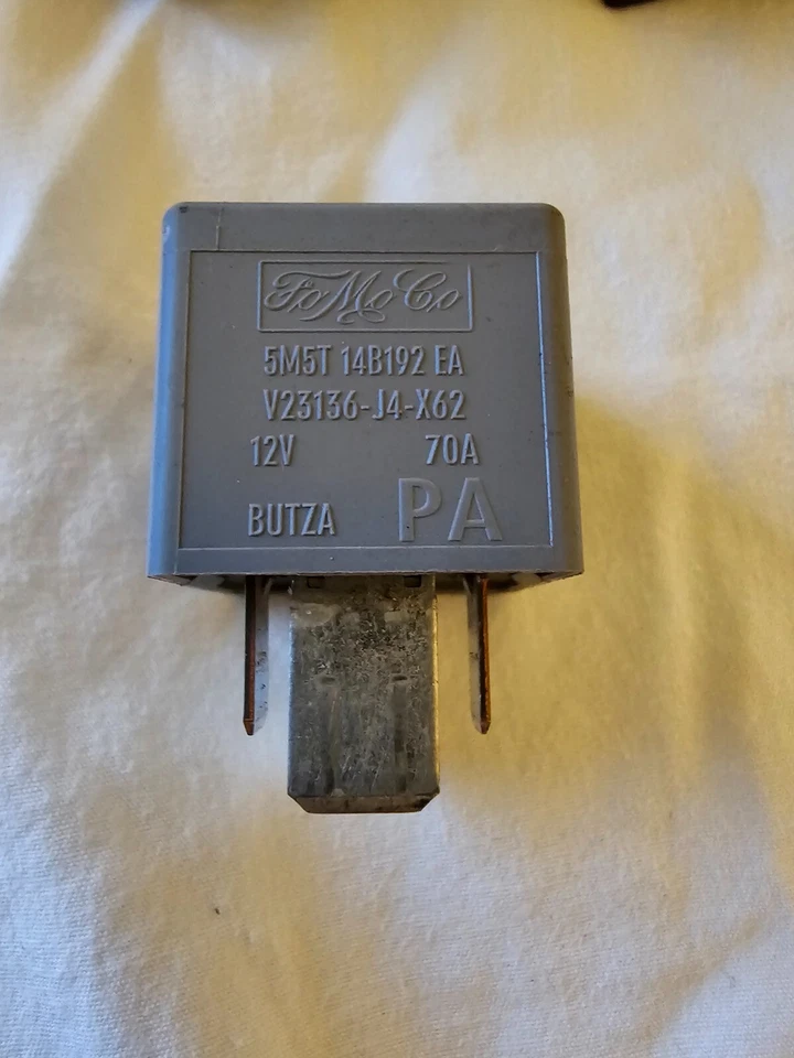 Original FoMoCo 70A 5M5T-14B192-EA V23136-J4-X62 Grey Relay - Image 1 of 1