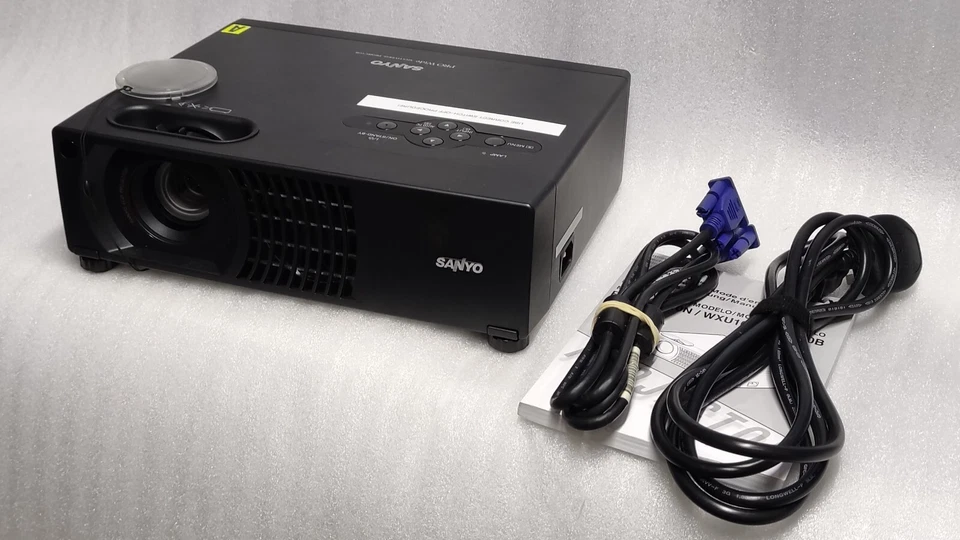 Sanyo PLC-WXU10N Projector - Image 1 of 1