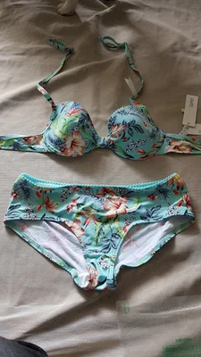 Neu Esprit Bikini hose Gr: 38/ obert cup B 75 - Bild 1 von 4