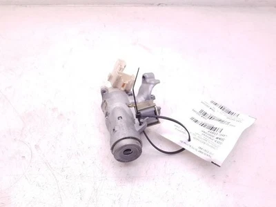 96 97 98 99 00 TOYOTA RAV 4 IGNITION SWITCH - Image 1 of 4