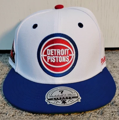 Sombrero Detroit Pistons Blanco 89-90 Campeones Mitchell Ness HWC Ajustado Talla 7 3/8 Foto 1 de 4