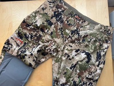 Sitka Gear Hunting Timberline Men's Pants Optifade Subalpine Camo 37R 50113 - Image 1 of 4