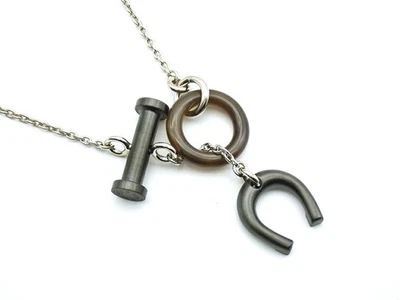 Collar colgante Hermes Mobile Ekestre cuerno de búfalo cadena de metal enchapado en paladio Foto 1 de 4