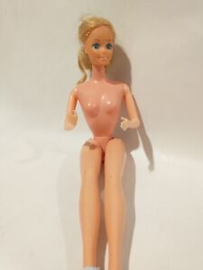 Totally Unique Barbie BLONDE Vintage 1986 Taiwan Doll Mattel Nude 12"