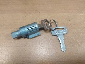 Steering Key Lock Yamaha DT100 DT125 RX100 XS XT Nos Genuine - Picture 1 of 5