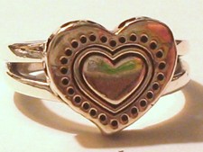 Valentine Modernist Heart Sterling Two Tone Sweatheart Friendship Ring S7