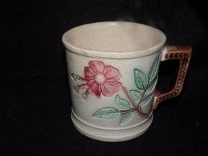 ANTIQUE MAJOLICA MUG WITH DOGWOOD 3.50" TALL - Picture 1 of 1