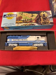 Athearn HO Locomotive Electro  Motive GP60 Please refer to photos - Picture 1 of 2