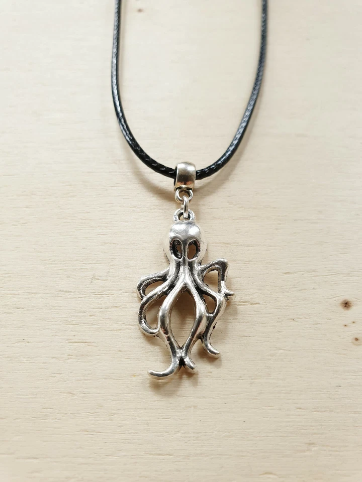 Maritime Krake Kette . Handgefertigter Schmuck in Schwarz + Silber - Bild 1 von 1