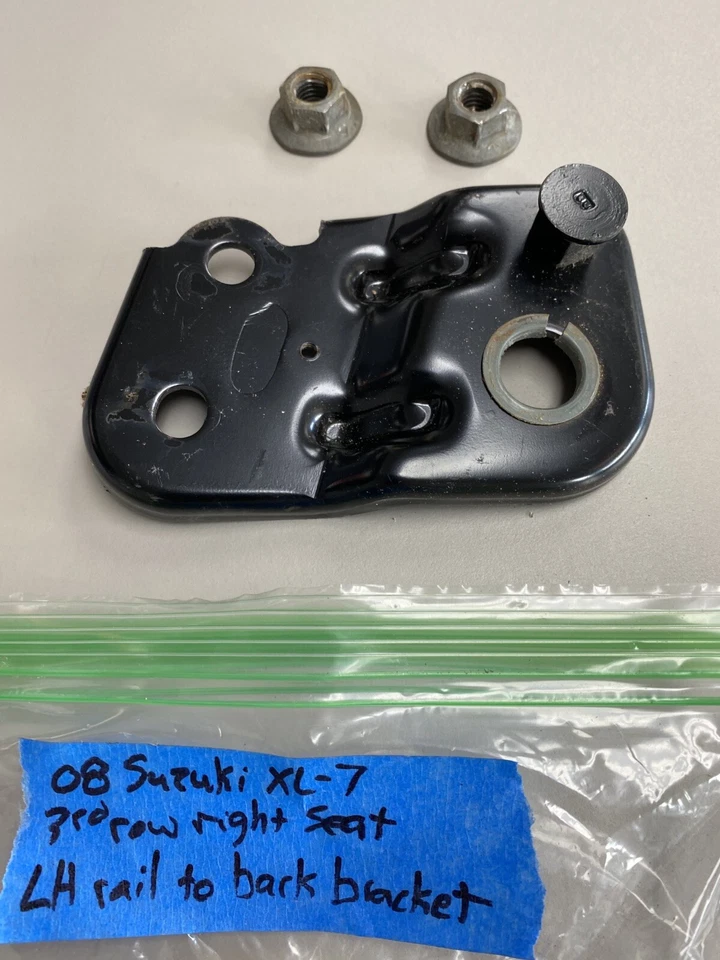 Suzuki XL7 2008 tercera fila asiento derecho riel izquierdo soporte trasero 2007-2009 Foto 1 de 1