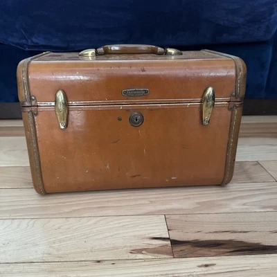 Estojo de maquiagem vintage Samsonite para trem de bagagem com espelho década de 1950 sem chave - Imagem 1 de 4