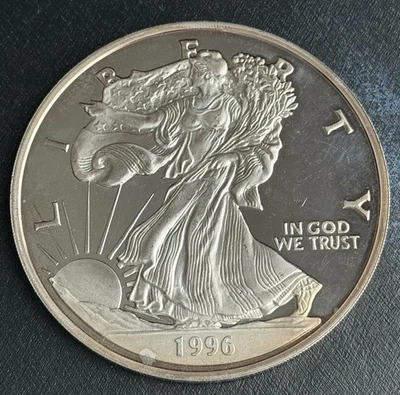 1996 Liberty American Eagle Design meia libra 8 oz .999 prata fina redonda - Imagem 1 de 3