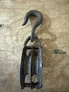 Vintage Double-Sheave Pulley Block – #4 Star Marked - Picture 1 of 6