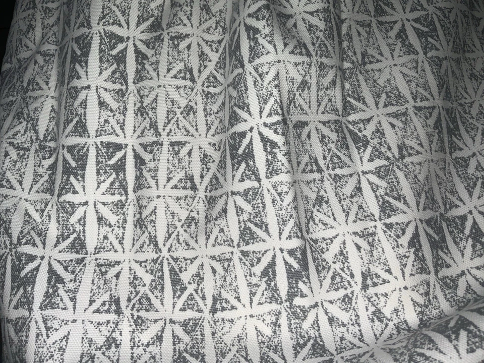 NEW CUSTOM DRAPES ~THE SHADE STORE~NATE BERKUS PINCH PLEAT~GREY&WHITE~95”L $1700 - Изображение 1 из 4