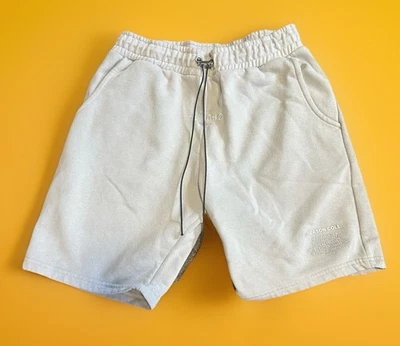 Pantalones Cortos Polares BoohooMAN Huncho Temporada 2 Beige 2 Bolsillos Talla Grande 2020 Foto 1 de 4