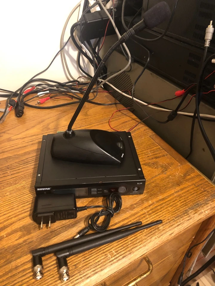 Shure MX890 MX410 10" Desktop Base Microphone SLX4 518-542 MHz Wireless Receiver - Image 1 of 4