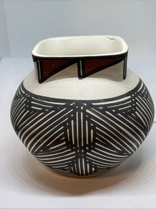 Acoma Pueblo Fine Line Pottery Jar Bowl Signed Artist Made - Picture 1 of 10