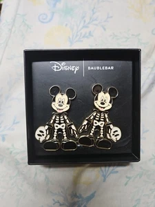 Disney Baublebar Mickey Mouse Halloween Esqueleto Brilla en la Oscuridad Pendientes NUEVO  - Imagen 1 de 1