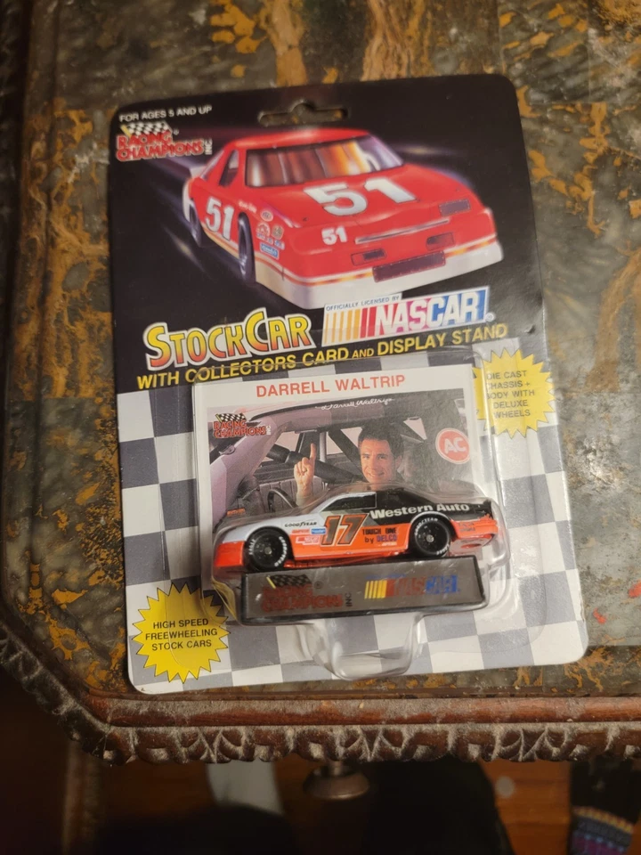 Гоночные чемпионы Nascar #17 Даррелл Уолтрип Western Auto Chevrolet 1/64 новый - Изображение 1 из 1