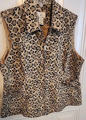 The Travel Collection Womens Animal Print Vest XL Metal Tabs/Zipper Lined - Image 1 of 4