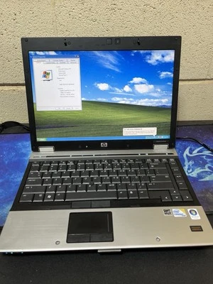 HP EliteBook 6930p Core 2 Duo T9900 2 GB RAM 80 GB HDD Foto 1 de 4