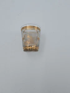 Mount Rushmore Souvenir 24K Gold Leaf Shot Glass - Picture 1 of 5