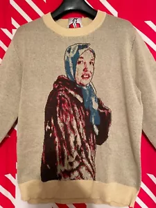 Staunch Character Revolutionary Costume Needlepoint  Sweater Cotton Poly Blend - Picture 1 of 8