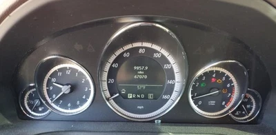 2011 E-класса OE спидометр калибра кластер 67K миль Mercedes-Benz - Изображение 1 из 4