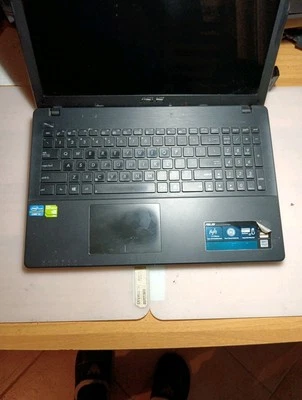 Notebook Asus X552V Tutti I Ricambi Schermo Led Dvdrw Mb Cover Tastiera Palmrest - Immagine 1 di 4