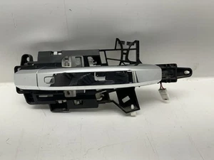 GMC SIERRA 2500 HD MANIJA DE PUERTA EXTERIOR LADO PASAJERO DELANTERO DERECHO OEM 2020-2025 - Imagen 1 de 6