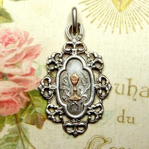 Chalice, Eucharist, First Communion. Antique Openwork Pendant. Silver Medal. - Picture 1 of 4