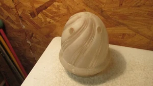 Antiguo globo de luz de gas esmerilado y ventilado - Imagen 1 de 1