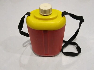 Termo térmico vintage hecho en Italia cantina exterior con correa de plástico ~ 9220 Foto 1 de 4