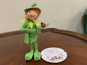 Annalee Puppe grüne Frühlingselfe mit Marienkäfer 9" Figur # 201310 WT - Bild 1 von 12