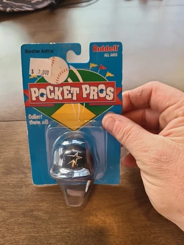 Nice 1997 Riddell Pocket Pros Houston Astros Mini Helmet. NIP Cover