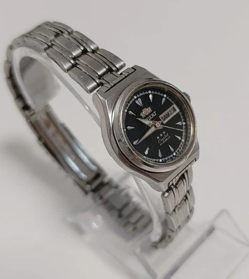 Orient Women's Wristwatch Black Dial Day-Date Crystal 21 jewels Automatic Japan - Image 1 of 4