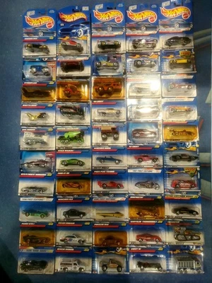 Hot Wheels Lote de 50 Coches Todavía en Paquetes de 1995-2003 Nuevo Antiguo Stock Lote #13 Foto 1 de 4