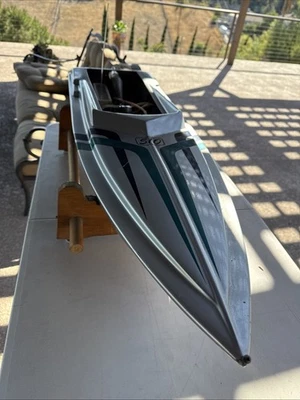 40" Prather Deep V Cigarette RC Boat W/K&B 7.5 Engine Complete No radio - Image 1 of 4