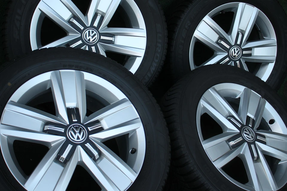 Original VW T6 T6.1 Multivan 7E0601025P Devonport Winterräder 235/55 R17 103V - Bild 1 von 4