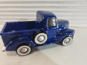 Model Ford Pickup Truck - Ceramic Flaking On Bottom 2 Small Spots - Picture 1 of 15