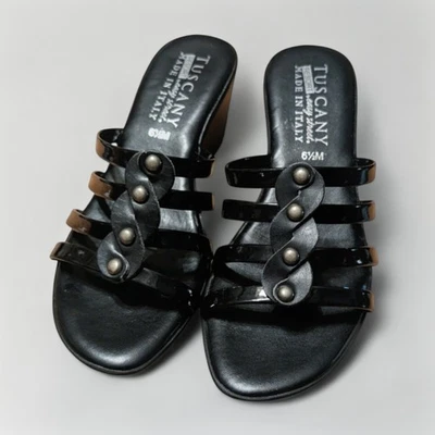 Sandalias Tuscany Resort Easy Street negras de cuña de gelatina con tiras para mujer talla 6,5 M  Foto 1 de 4