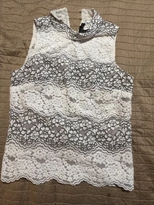 white house black market top Size 8  - Picture 1 of 7