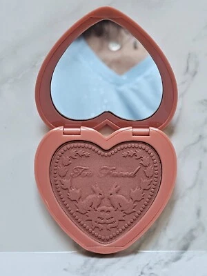 Rubor Too Faced Love Flush BABY LOVE 16 horas (0,21 oz/tamaño completo) Foto 1 de 4