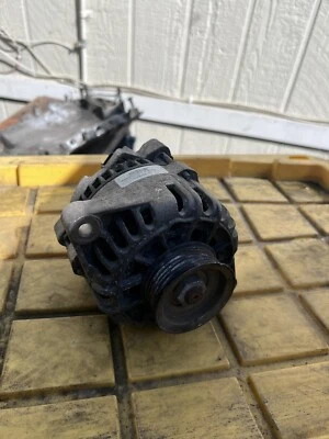 FORD MUSTANG OEM ALTERNATOR 01-04 3.8L & 3.9L 105Amp - Image 1 of 4