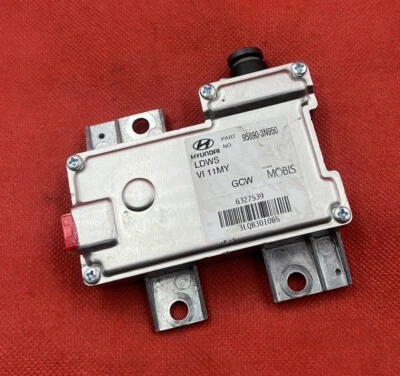 Módulo de control de salida de carril Hyundai Equus 2011-2013 95890-3N950 Foto 1 de 3